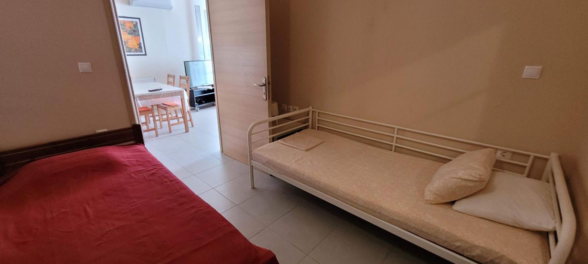 Family Apartment Derveni Exterior photo