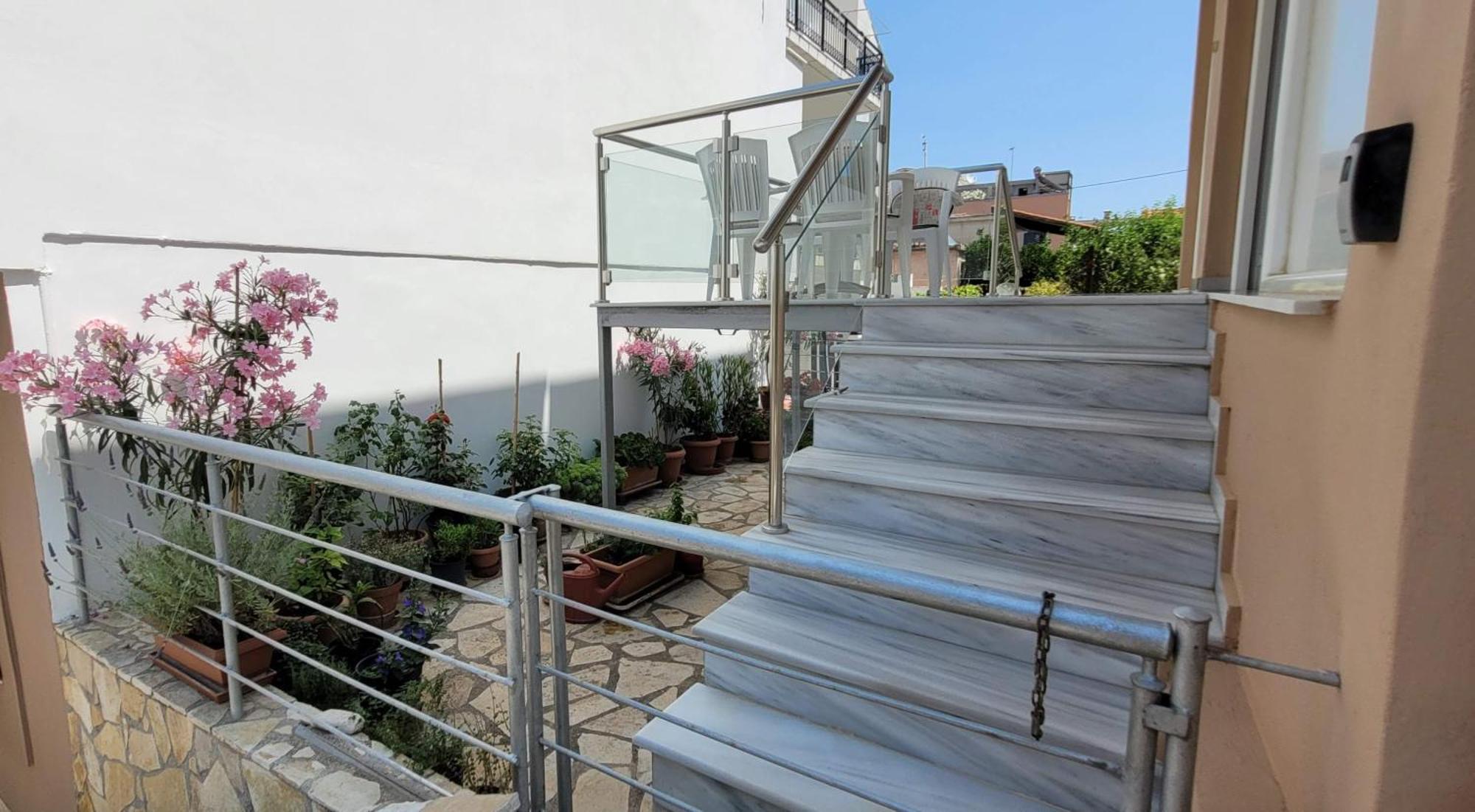 Family Apartment Derveni Exterior photo