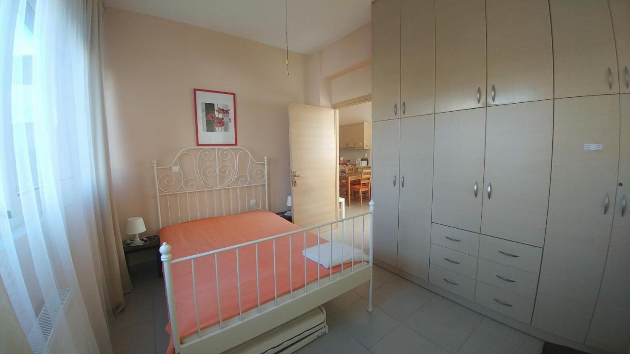 Family Apartment Derveni Exterior photo